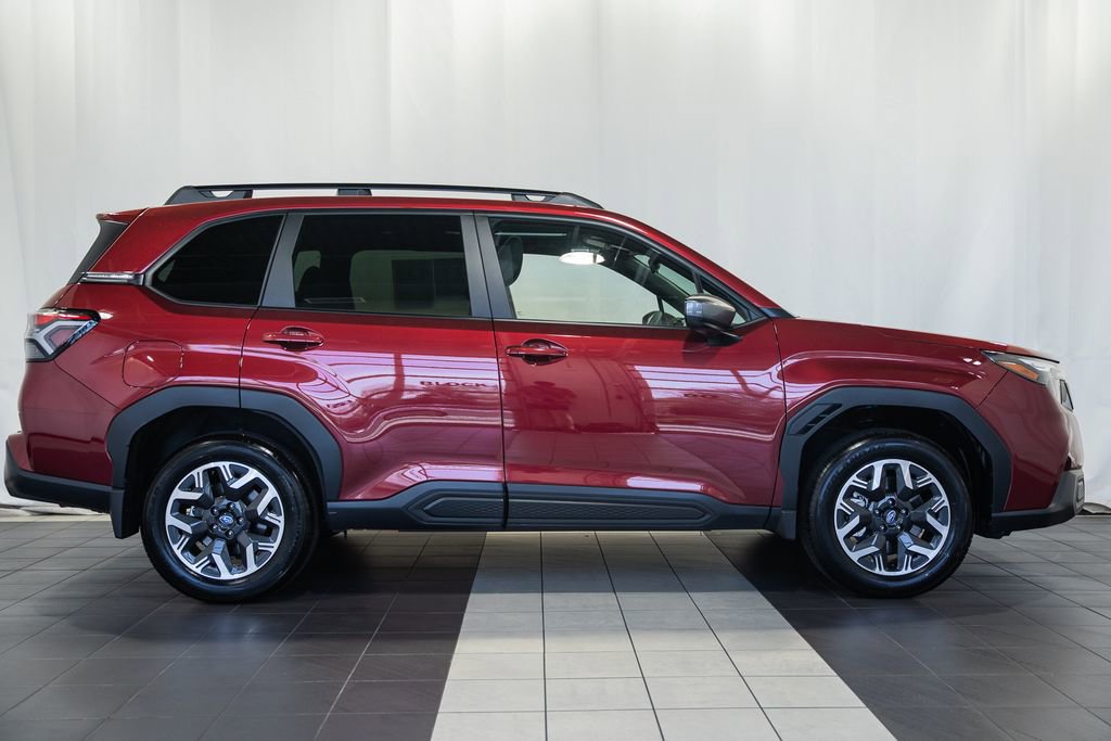 Used 2026 Subaru Forester Premium image 3