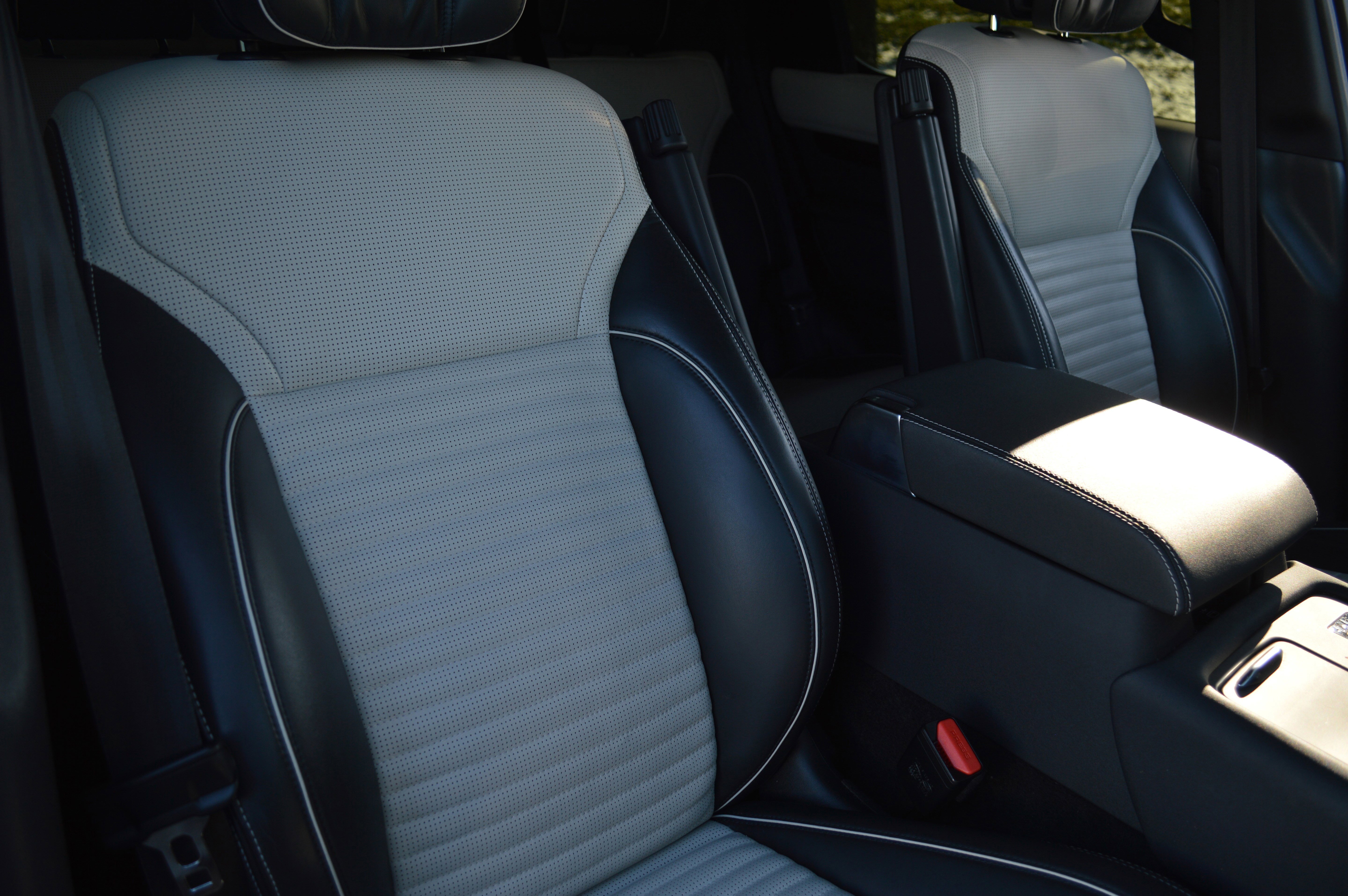 Used 2021 Land Rover Discovery HSE R-Dynamic image 36