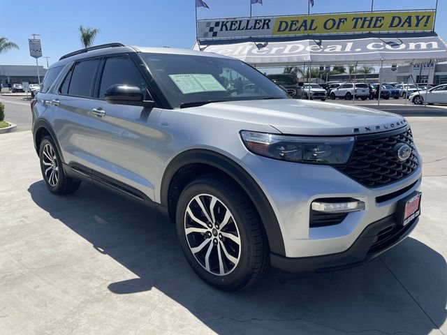 Used 2023 Ford Explorer ST-Line w/ Class IV Trailer Tow Package AWD/4WD image 2