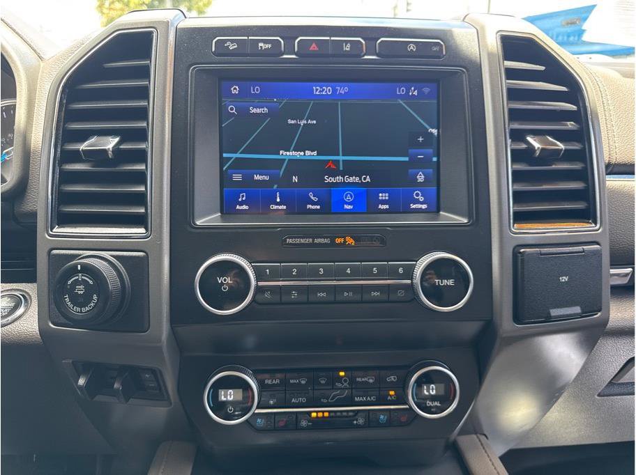 Used 2020 Ford Expedition XLT w/ Equipment Group 202A AWD/4WD image 22