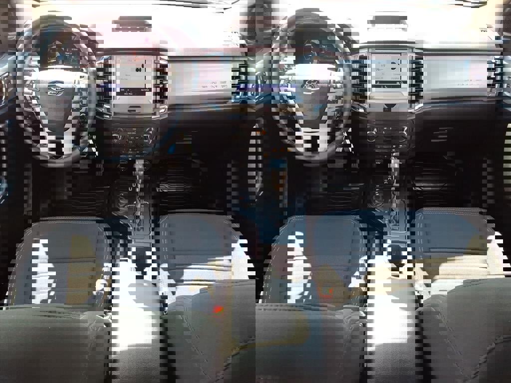 Used 2022 Ford Ranger XLT w/ Equipment Group 302A High image 10