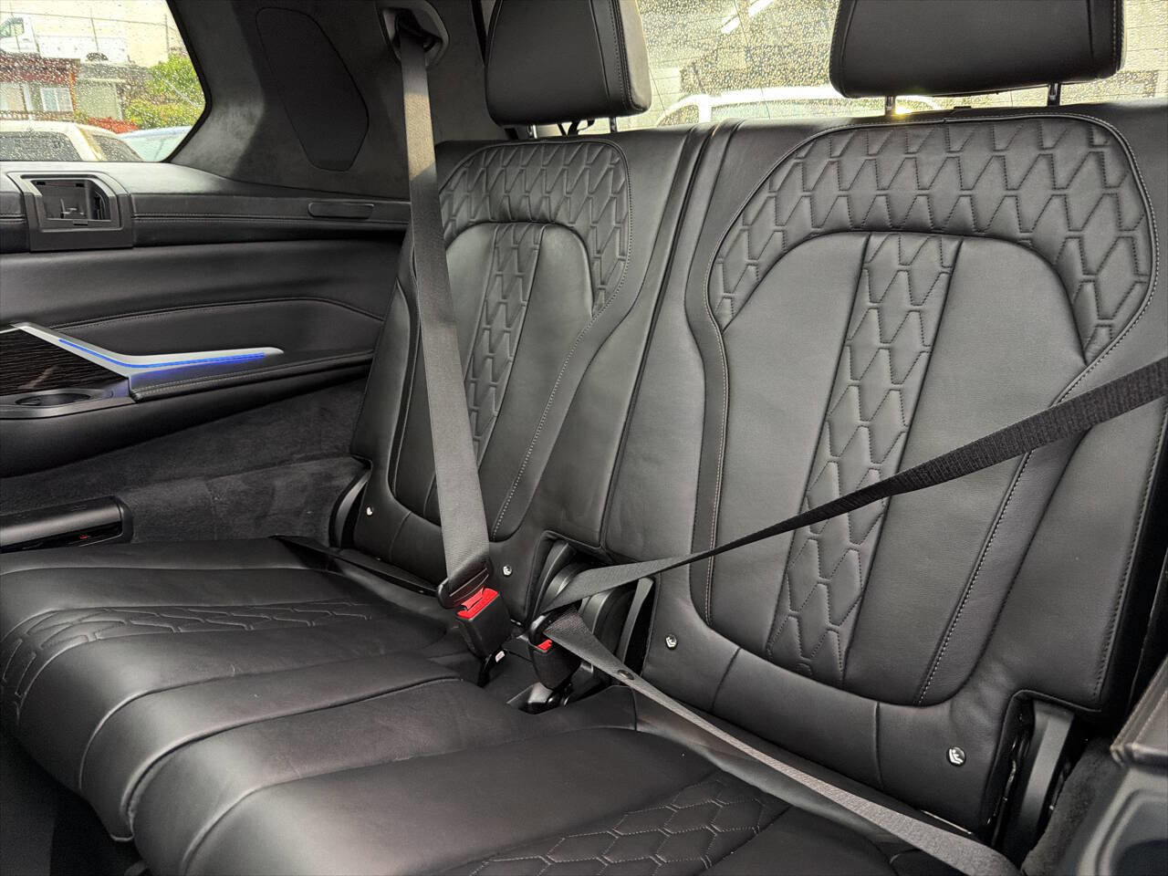 Used 2019 BMW X7 xDrive50i w/ M Sport Package image 37