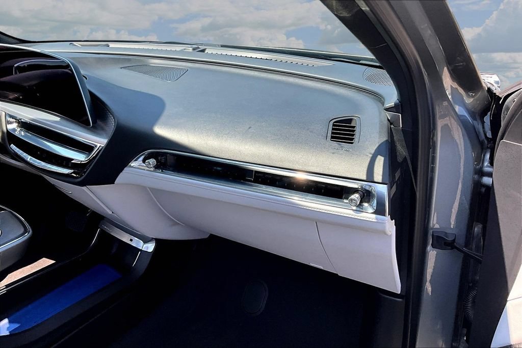 Used 2024 Cadillac Lyriq Luxury RWD image 26