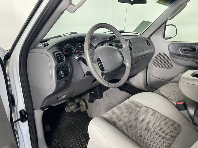 Used 2002 Ford F150 XLT AWD/4WD image 3