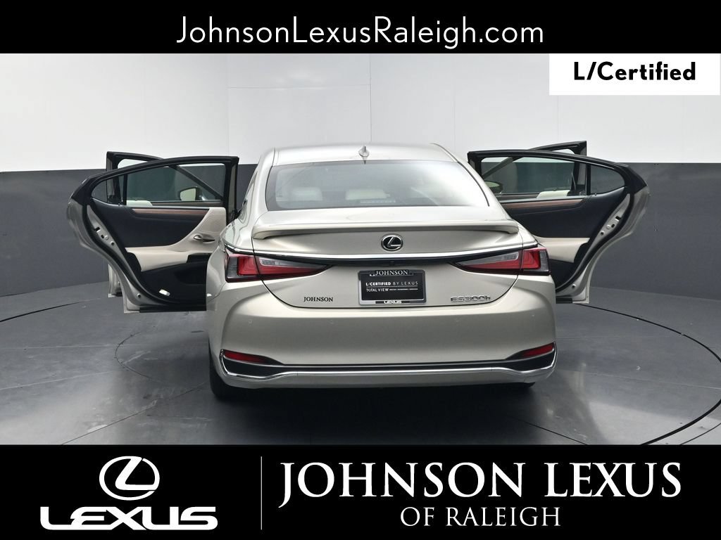 Used 2025 Lexus ES 300h w/ Technology Package FWD image 35