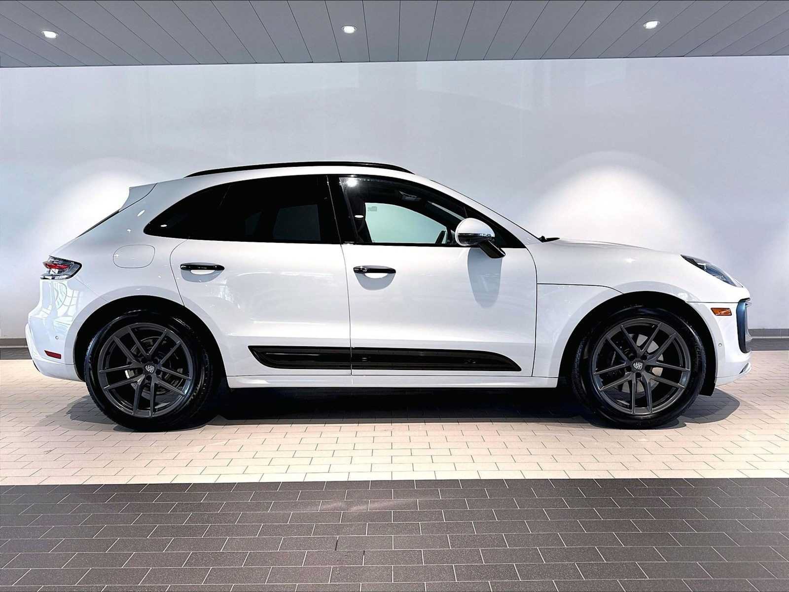Used 2026 Porsche Macan Turbo AWD/4WD image 11
