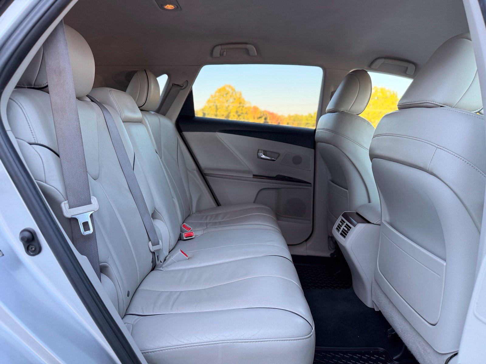 Used 2009 Toyota Venza FWD image 19