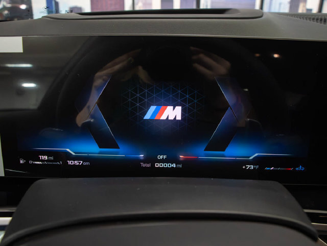 New 2027 BMW X6 M60i AWD/4WD image 17