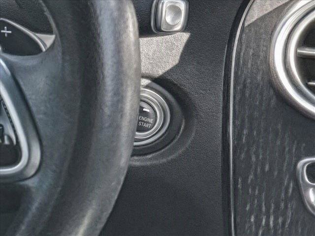 Used 2020 Mercedes-Benz GLC 300 image 17