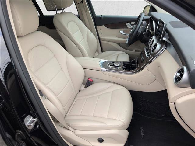 Used 2019 Mercedes-Benz GLC 350e 4MATIC image 23