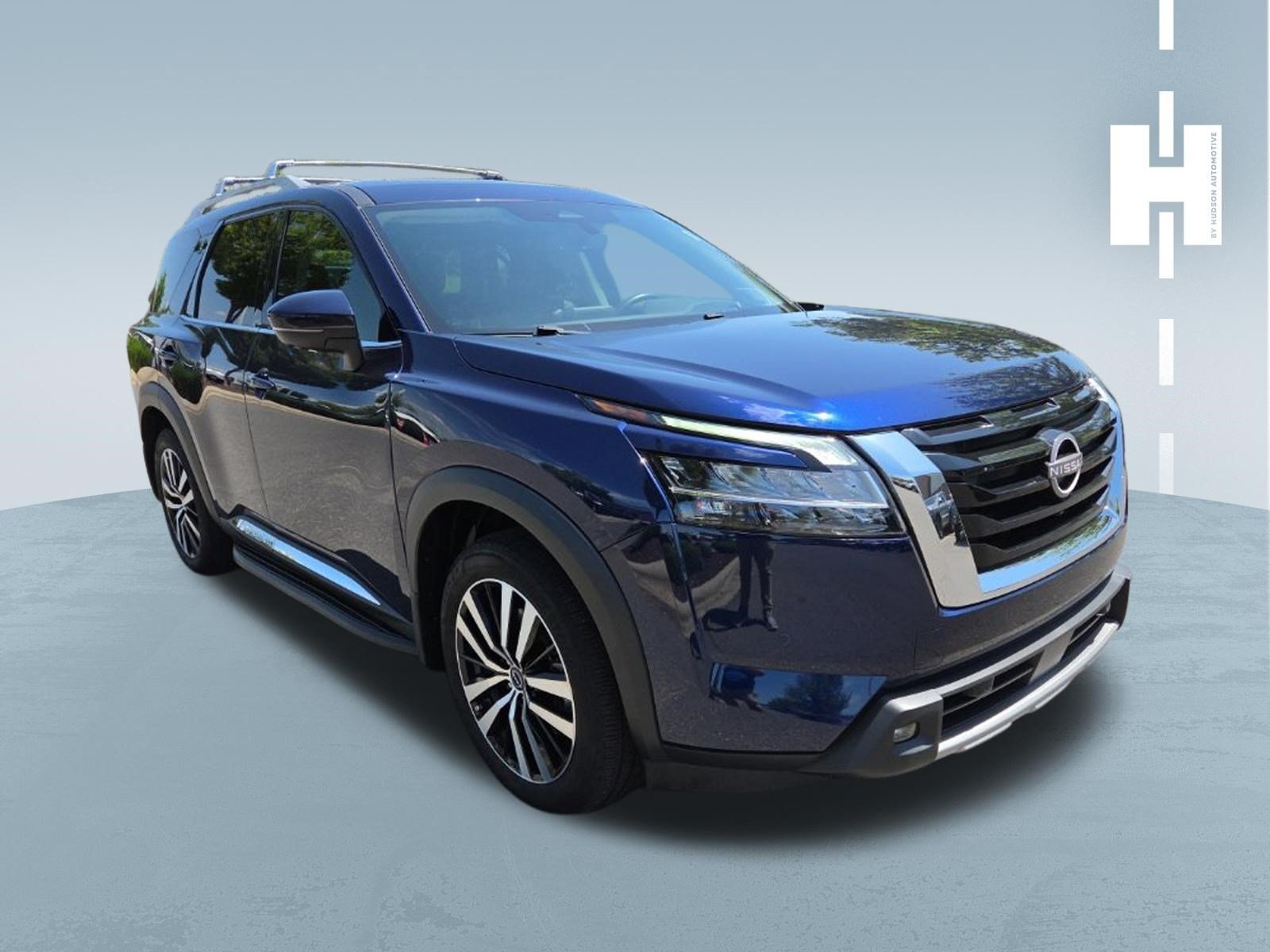 Used 2024 Nissan Pathfinder Platinum w/ Cargo Package FWD image 1