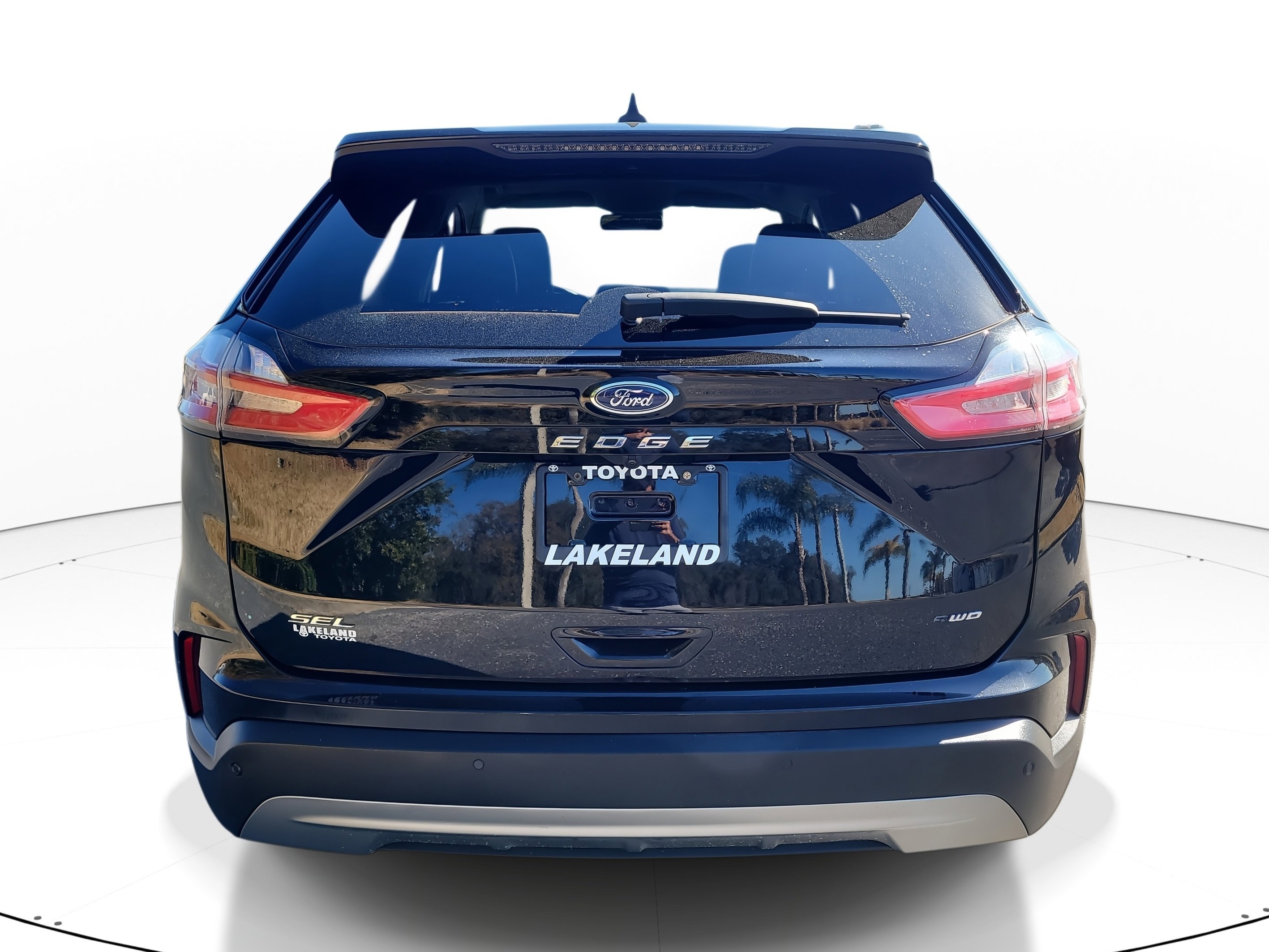 Used 2024 Ford Edge SEL image 6