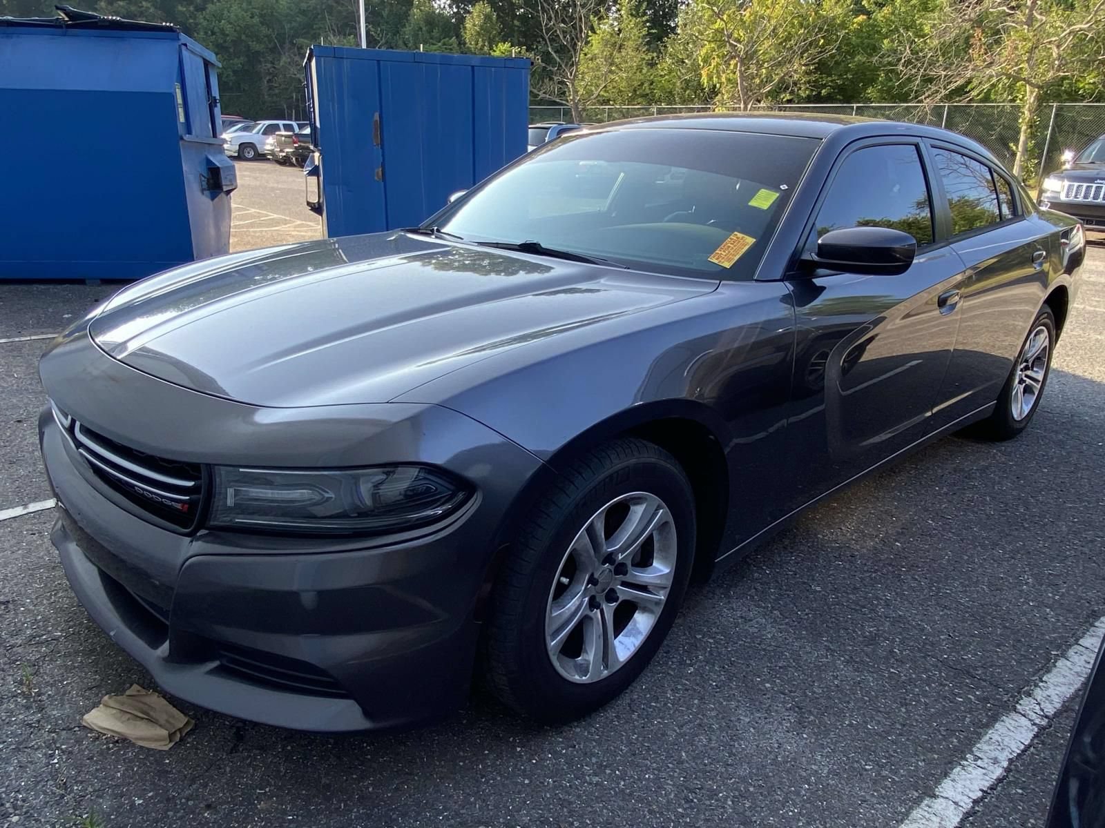 Used 2015 Dodge Charger SE w/ Popular Equipment Group RWD image 2
