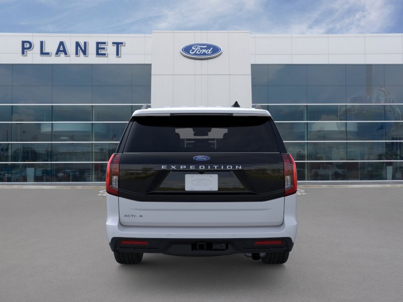 New 2026 Ford Expedition Active image 6