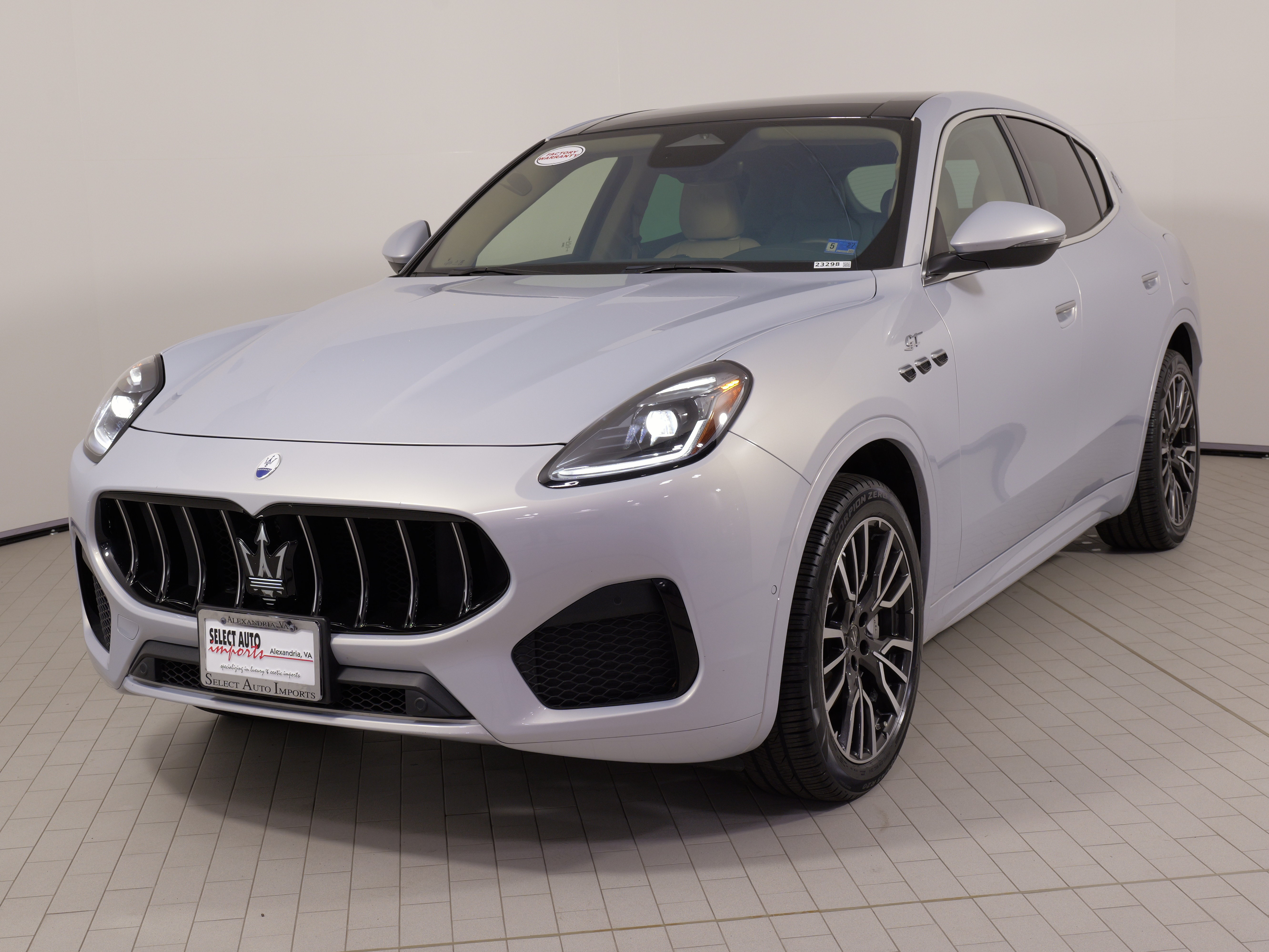 Used 2023 Maserati Grecale GT AWD/4WD image 3