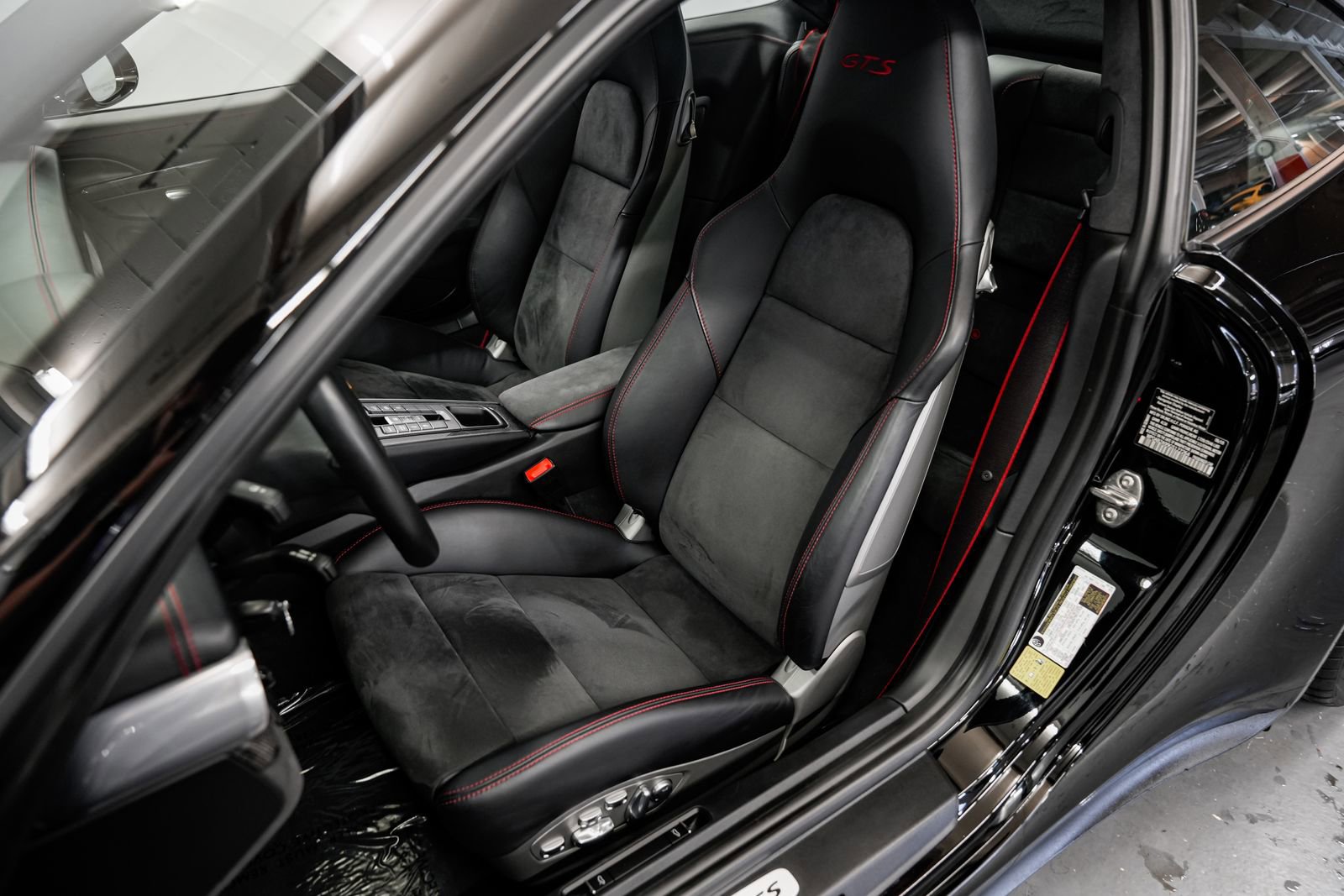 Used 2016 Porsche 911 Carrera 4 GTS AWD/4WD image 20