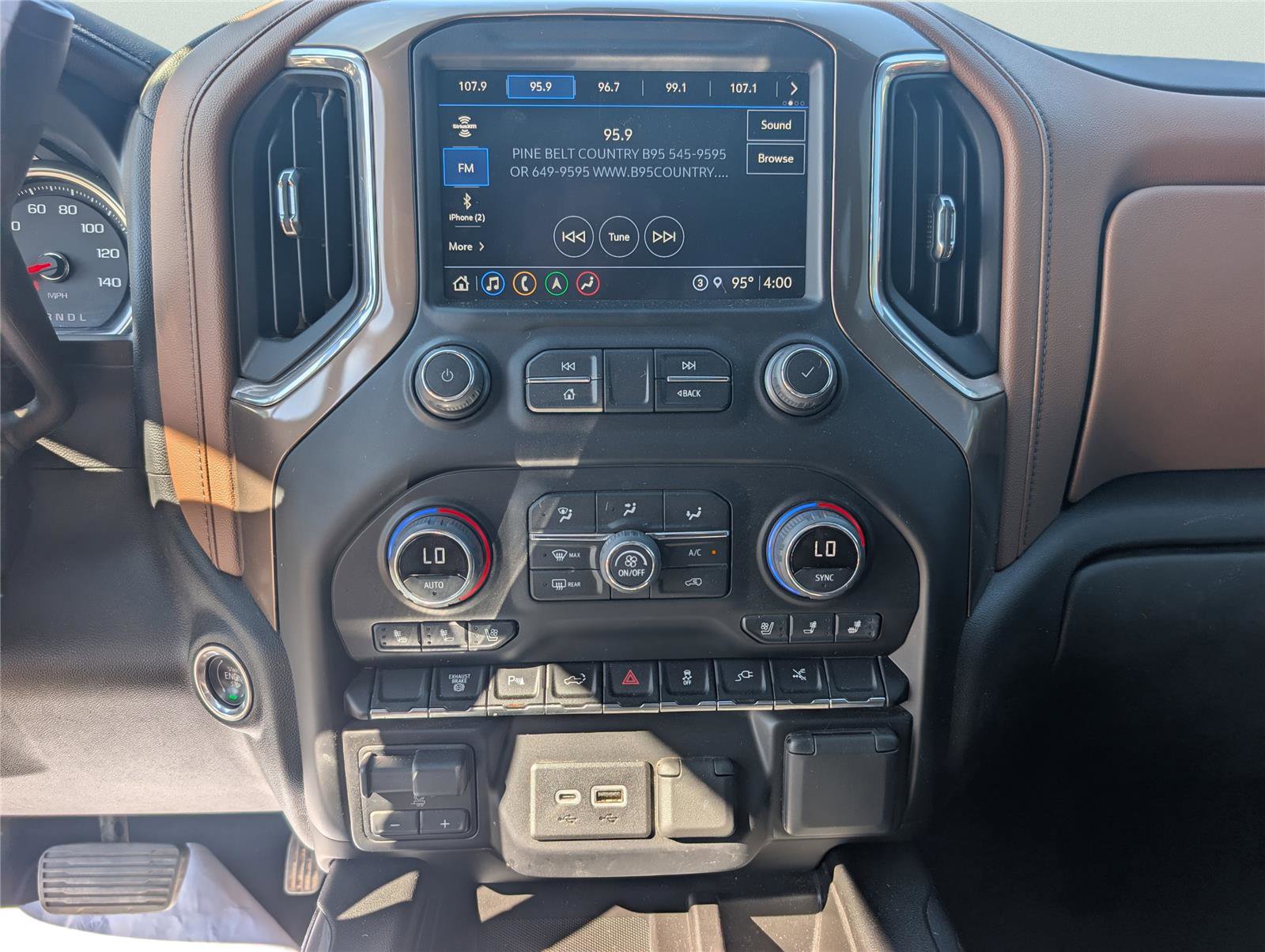 Used 2022 Chevrolet Silverado 3500 High Country image 18