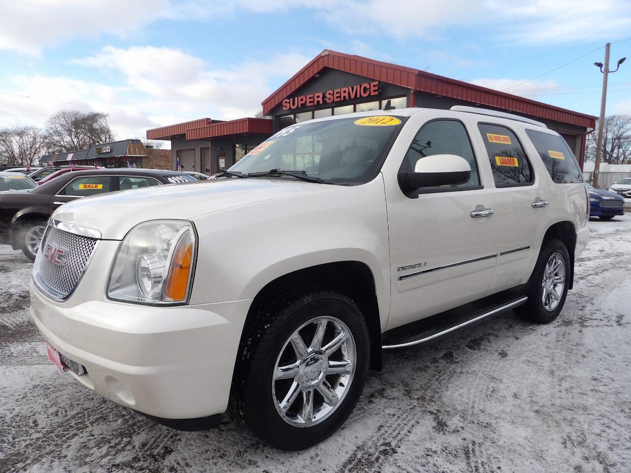 Used 2012 GMC Yukon Denali image 1