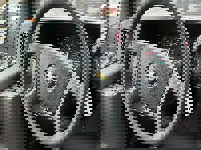 Used 2020 Chevrolet Express 3500 LT w/ LT Preferred Equipment Group image 13