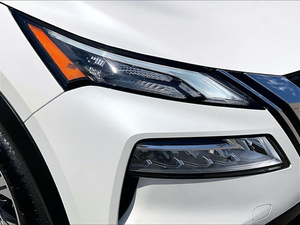 Used 2023 Nissan Rogue SV AWD/4WD image 31
