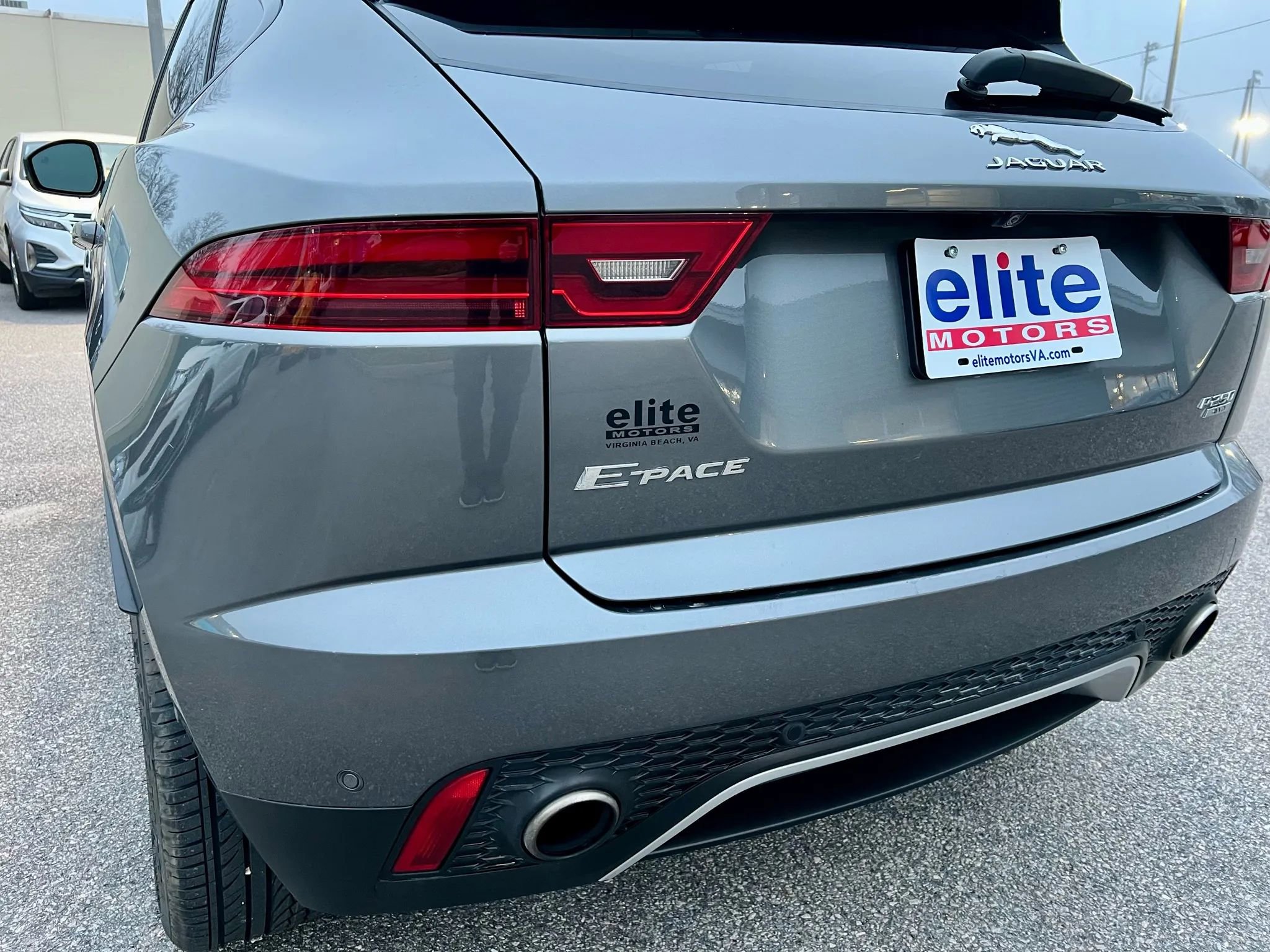 Used 2020 Jaguar E-PACE SE AWD/4WD image 12