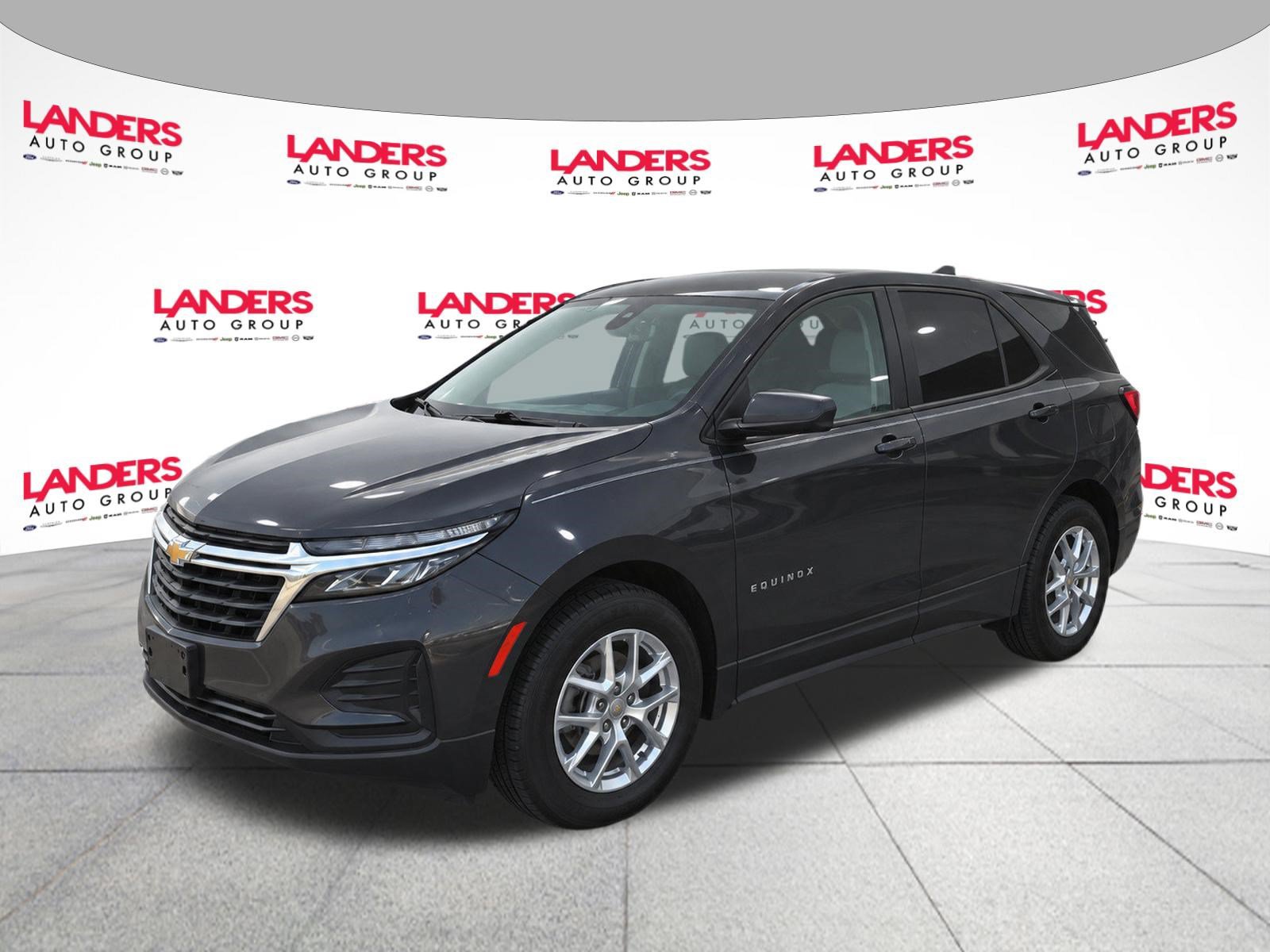 Used 2022 Chevrolet Equinox LS w/ LS Convenience Package FWD image 1