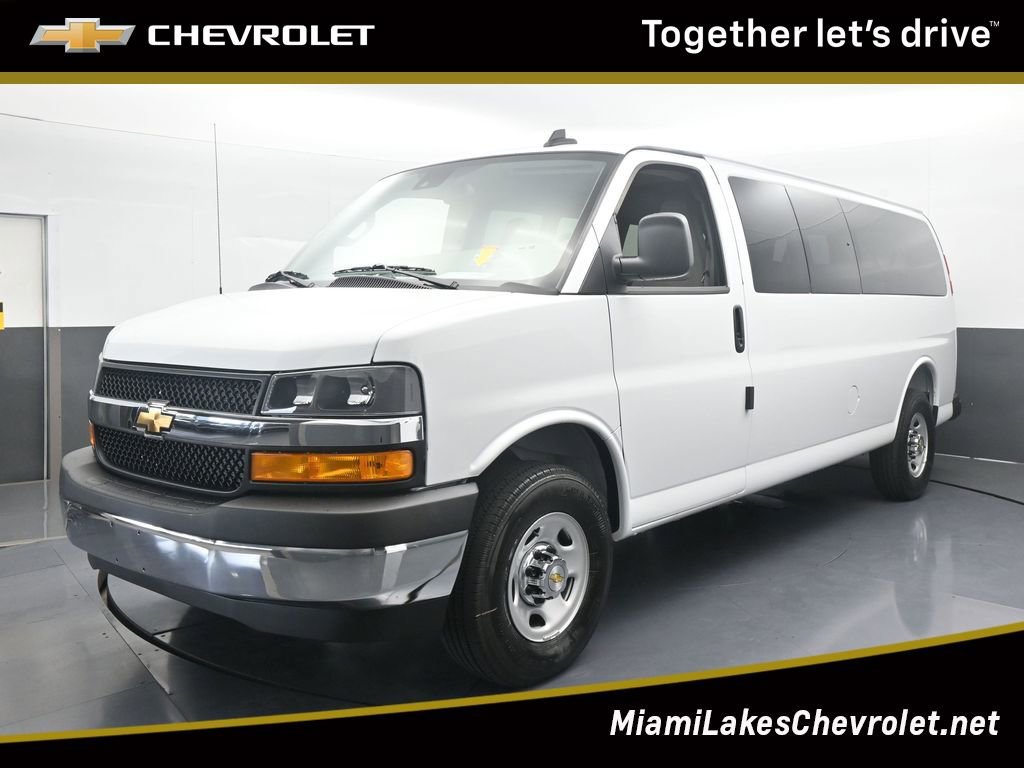 New 2025 Chevrolet Express 3500 LT