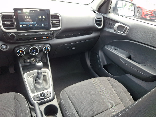 New 2026 Hyundai Venue SEL FWD image 11