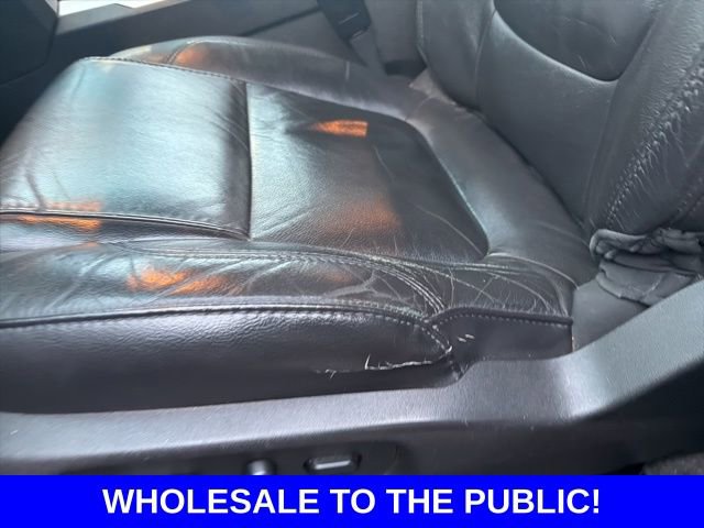 Used 2014 Ford Explorer XLT w/ Equipment Group 202A image 11