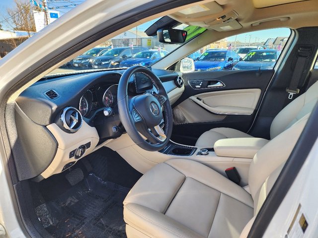 Used 2019 Mercedes-Benz GLA 250 4MATIC image 20