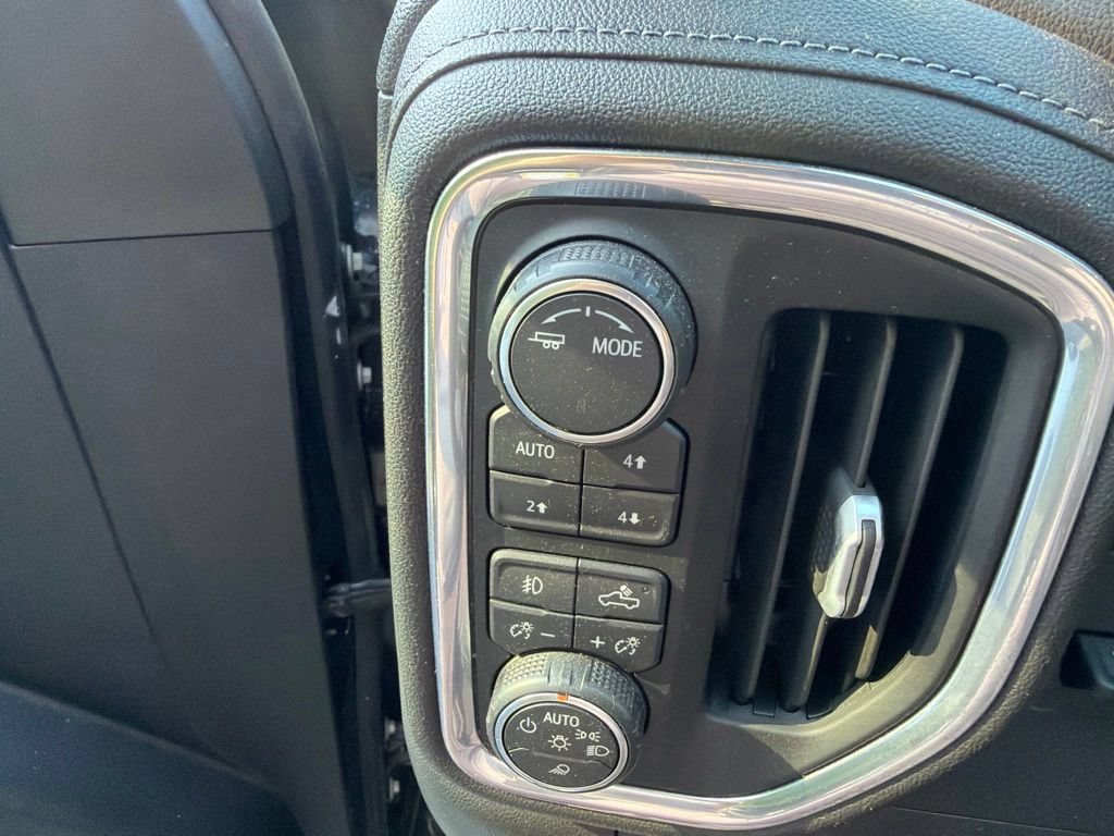 Used 2021 Chevrolet Silverado 2500 High Country w/ Technology Package AWD/4WD image 20