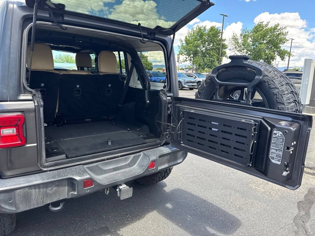 Used 2020 Jeep Wrangler Unlimited Sahara w/ Safety Group AWD/4WD image 13