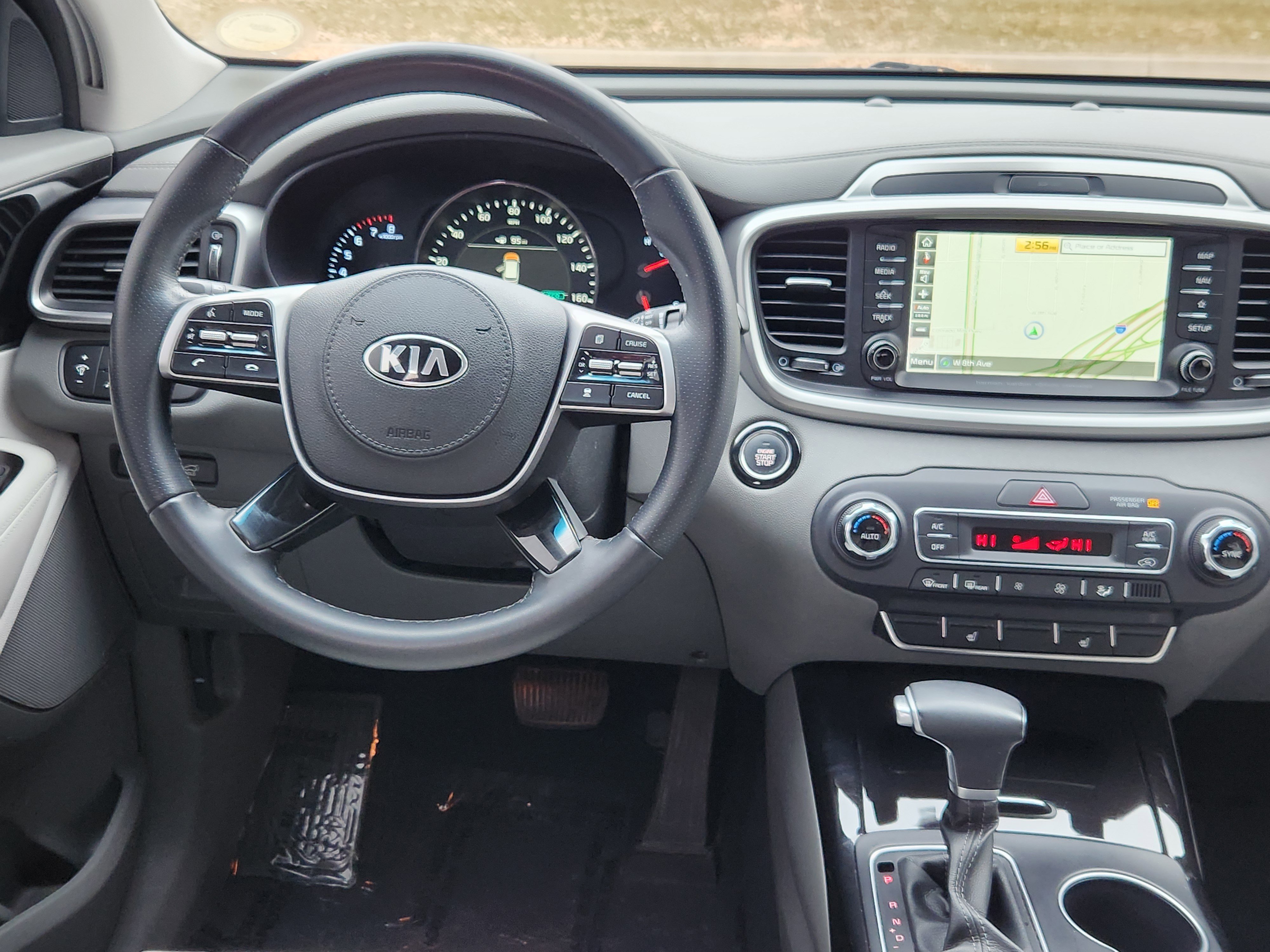 Used 2020 Kia Sorento SX image 17