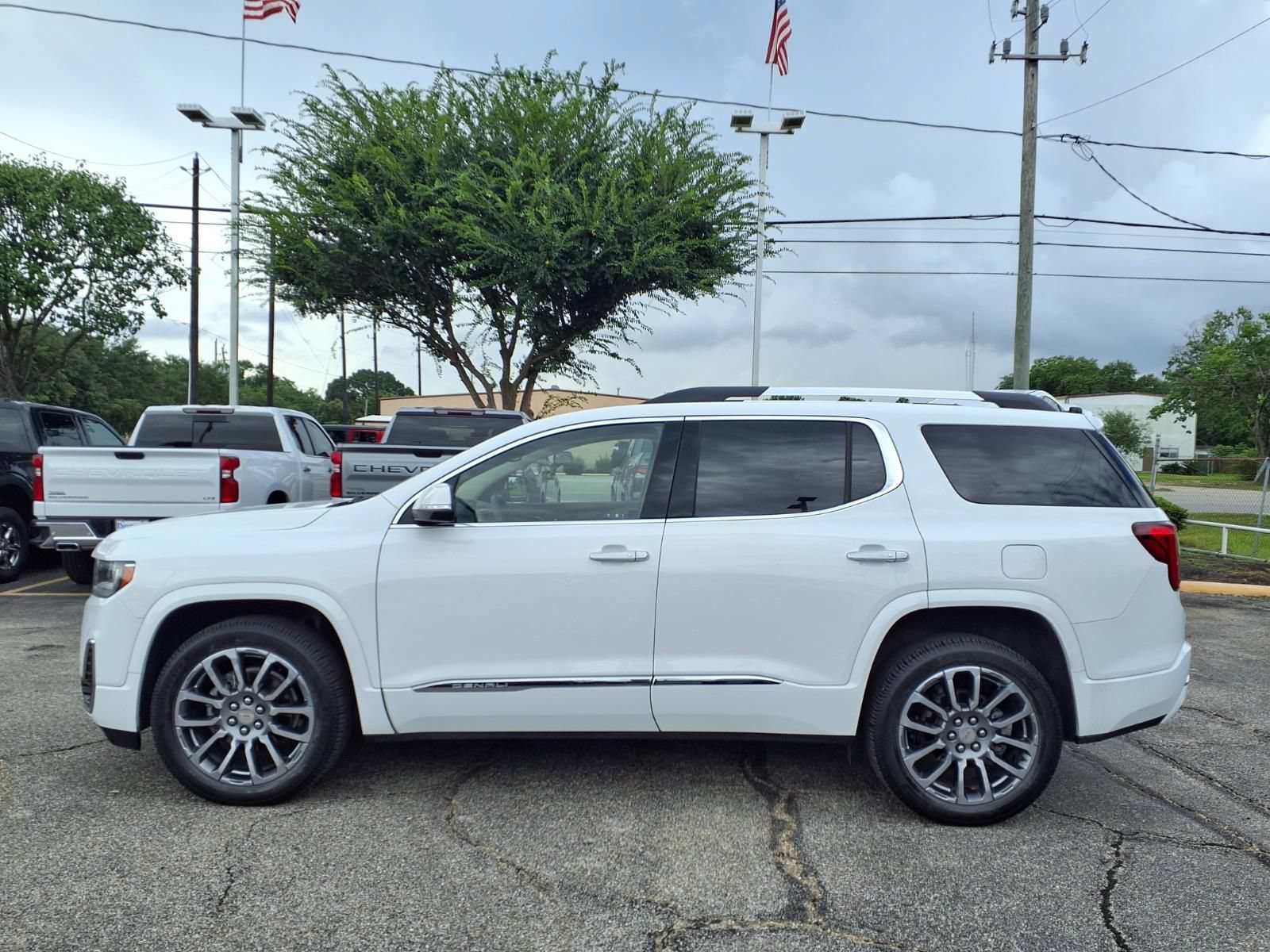 Used 2023 GMC Acadia Denali AWD/4WD image 24