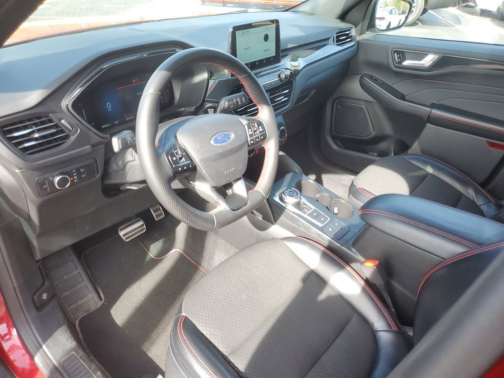 Used 2023 Ford Escape ST-Line AWD/4WD image 9
