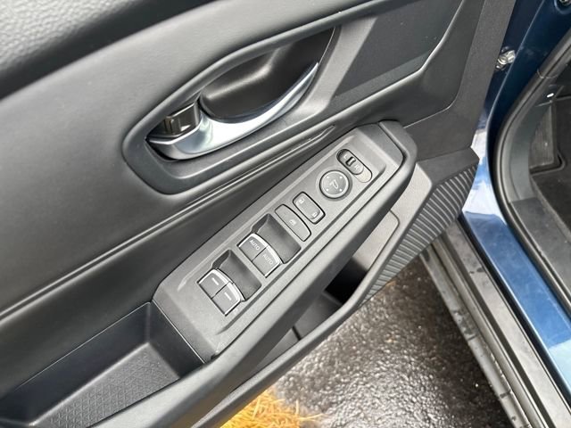 Used 2023 Honda Accord EX image 11