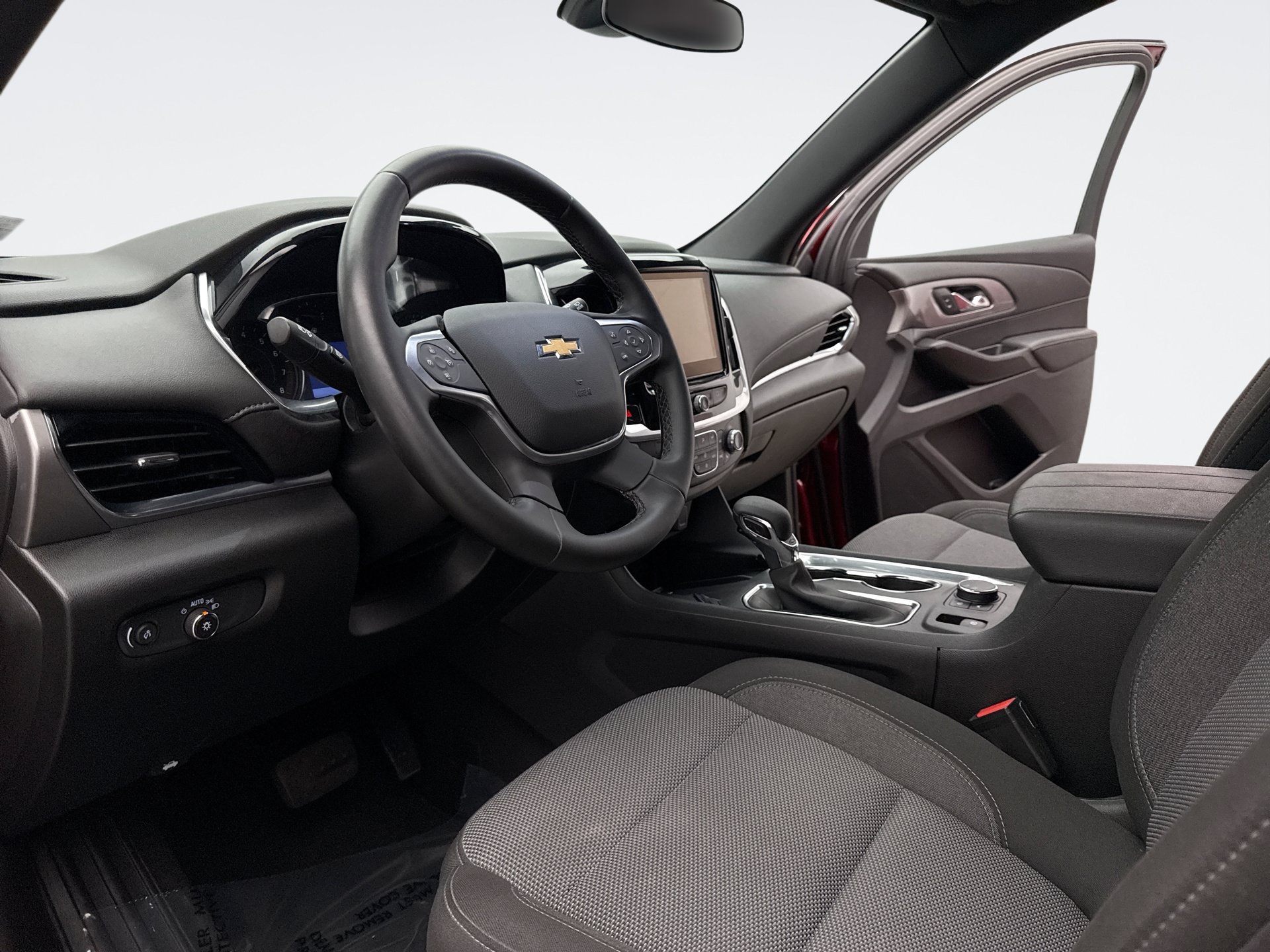 Used 2023 Chevrolet Traverse LT w/ LPO, Floor Liner Package AWD/4WD image 10