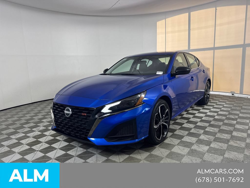 Used 2025 Nissan Altima 2.5 SR FWD image 1