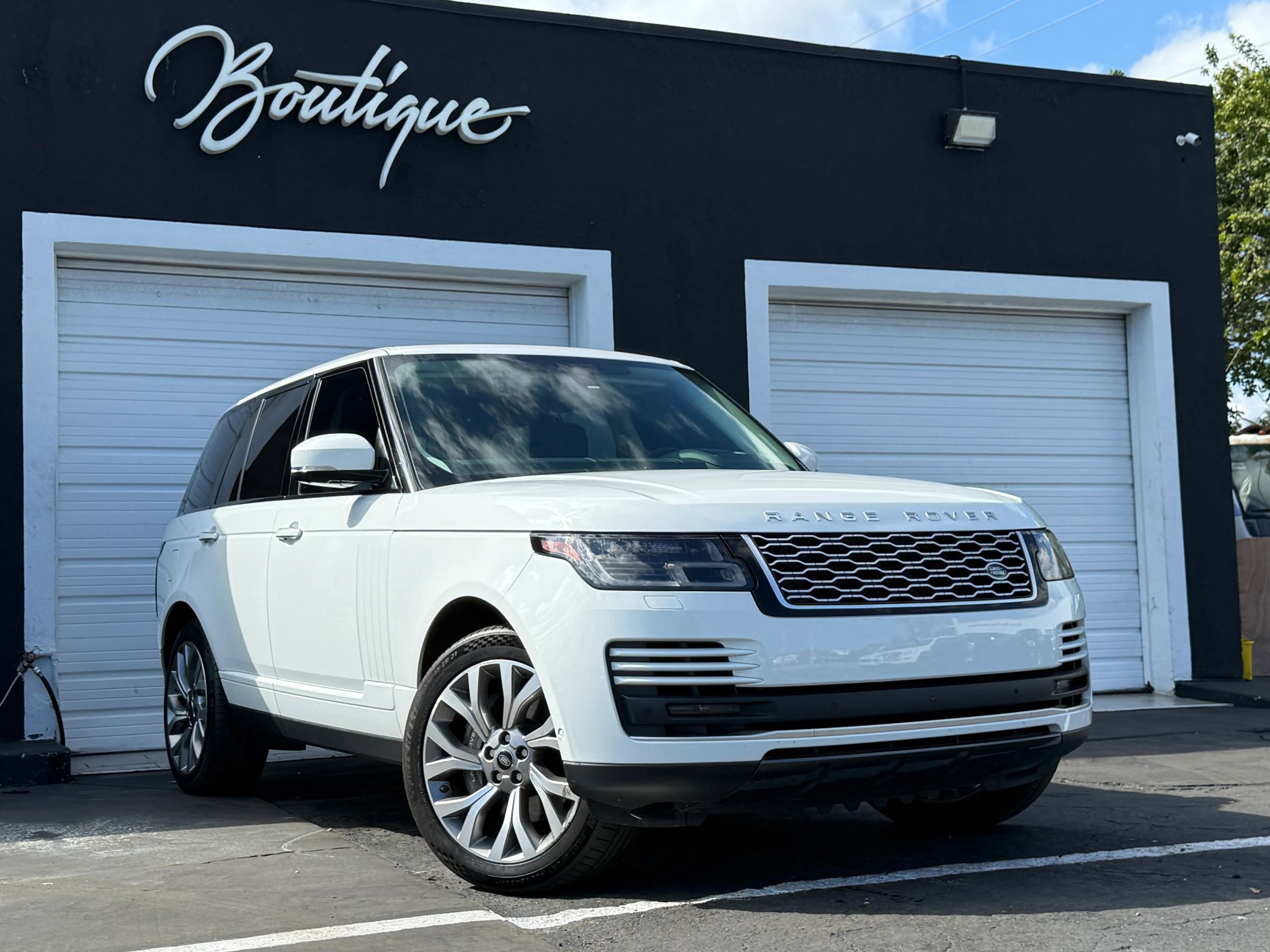 Used 2018 Land Rover Range Rover Autobiography video 1