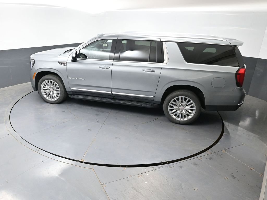 Used 2025 GMC Yukon XL Denali AWD/4WD image 48