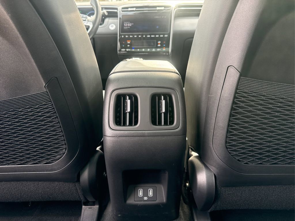 Certified 2024 Hyundai Tucson Limited image 30