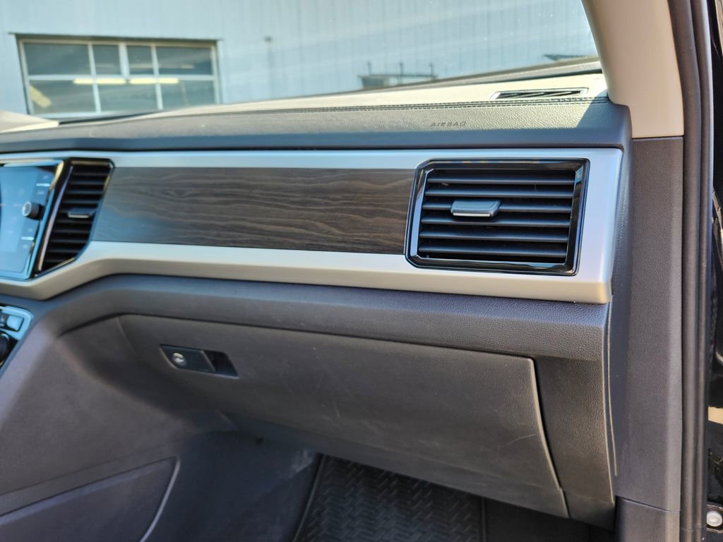 Certified 2023 Volkswagen Atlas SE w/ Panoramic Sunroof Package image 19