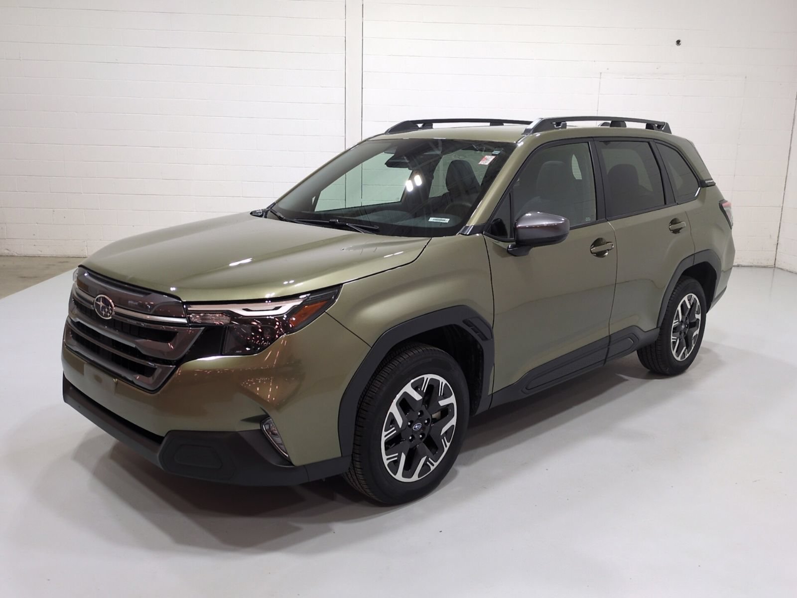 Certified 2025 Subaru Forester Premium AWD/4WD image 7