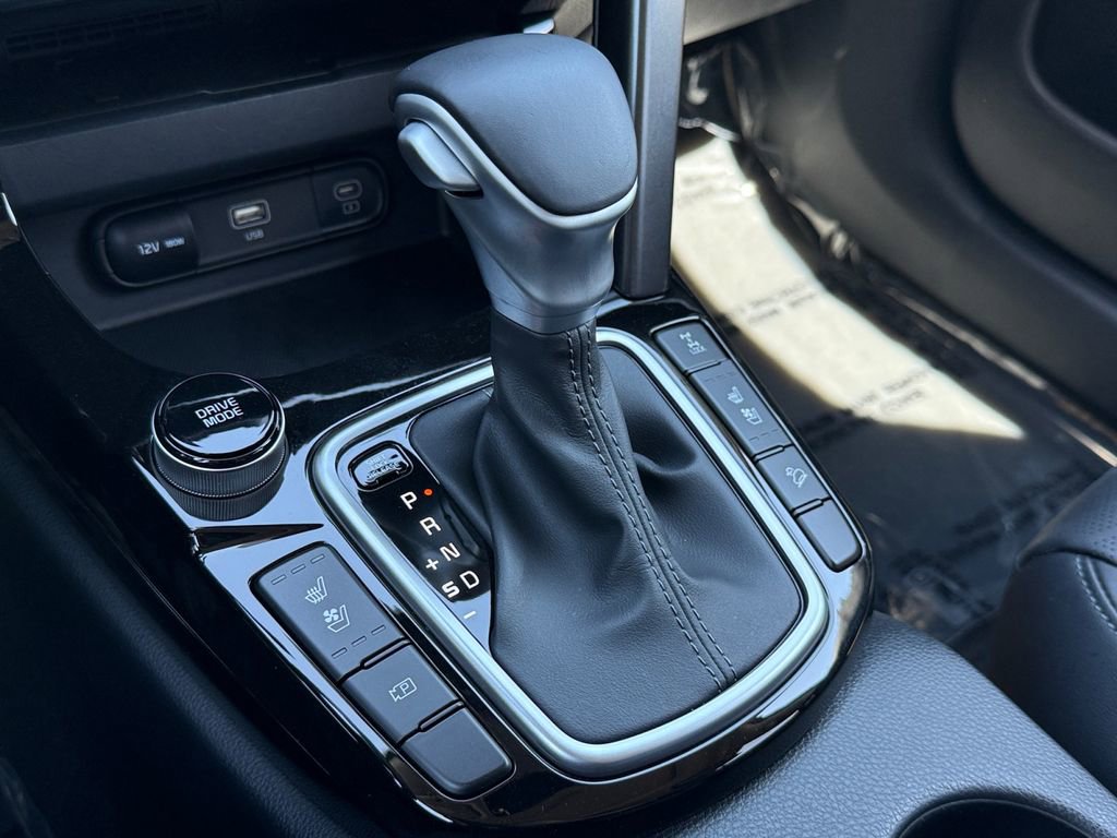 Certified 2024 Kia Seltos SX w/ SX Sunroof Package image 22