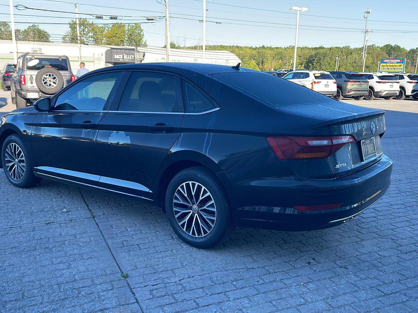 Used 2019 Volkswagen Jetta SE FWD image 4