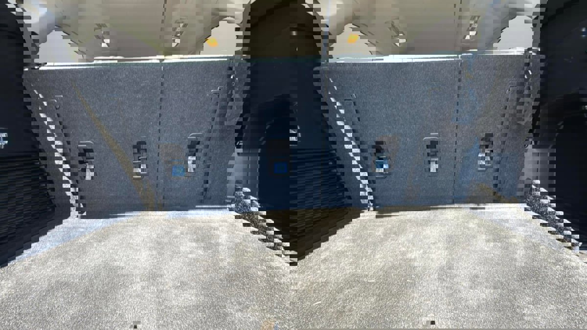 Used 2022 Subaru Ascent Limited image 16