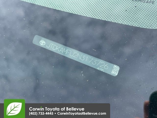 Used 2022 Toyota Prius L Eco image 31