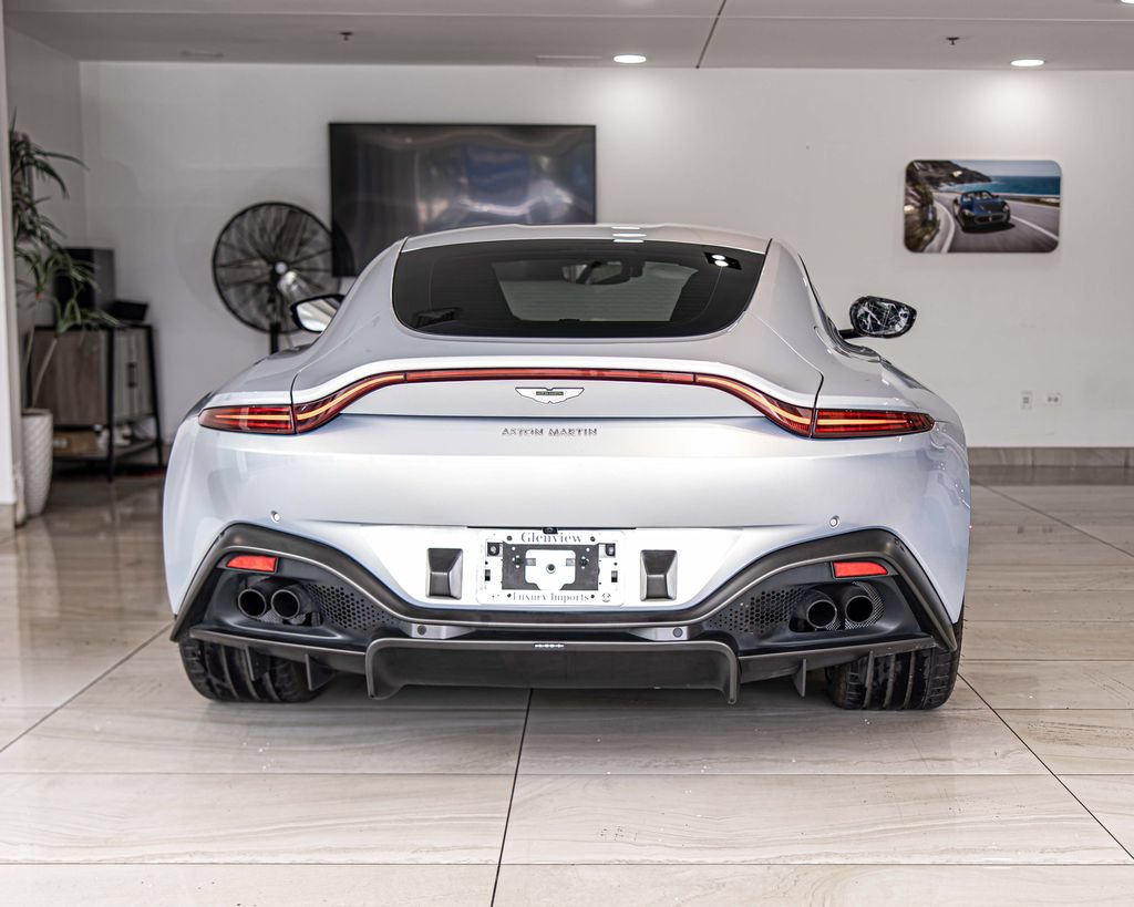 Used 2020 Aston Martin V8 Vantage Coupe RWD image 13