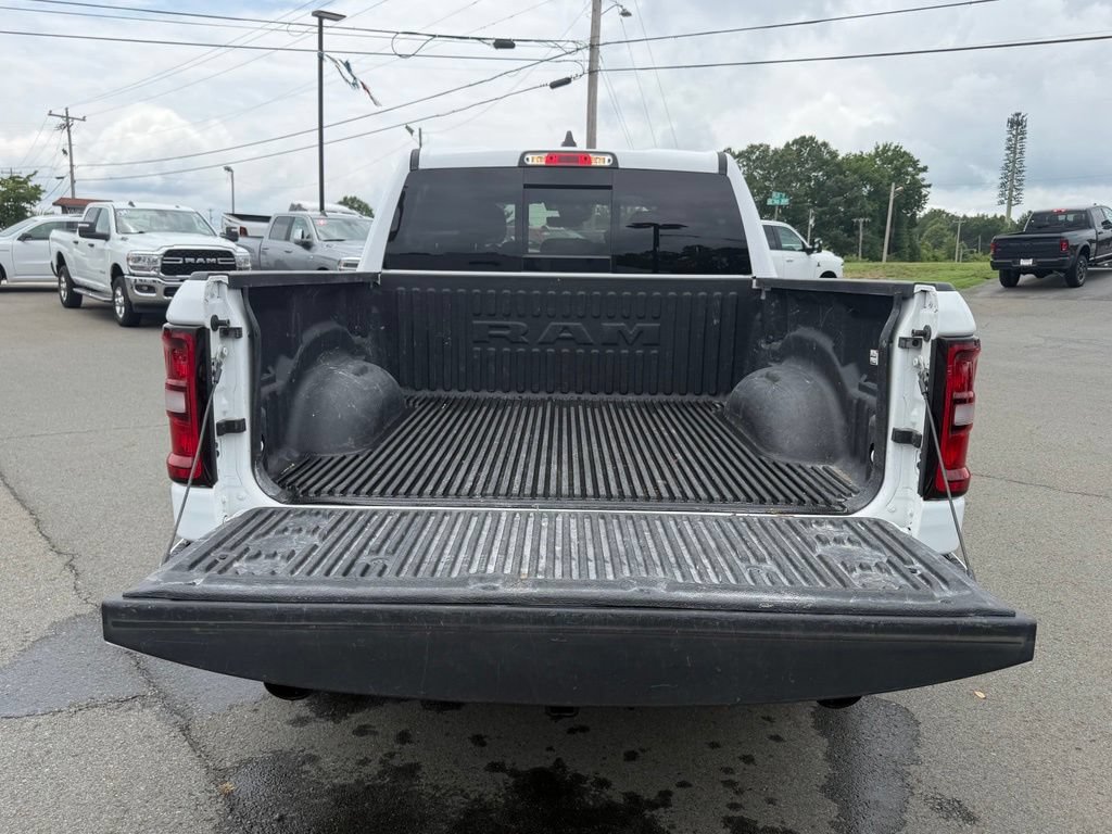 Used 2025 RAM 1500 Big Horn AWD/4WD image 5