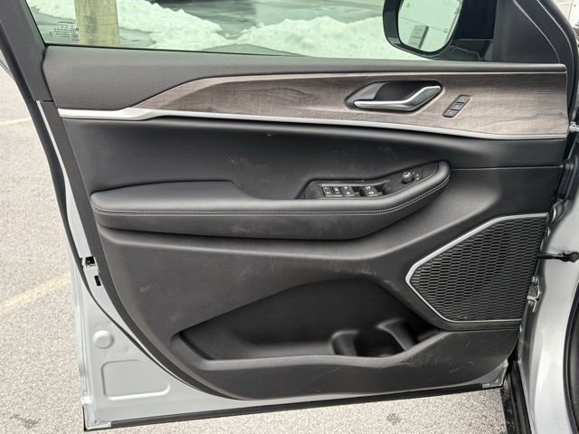 New 2026 Jeep Grand Cherokee Limited AWD/4WD image 12